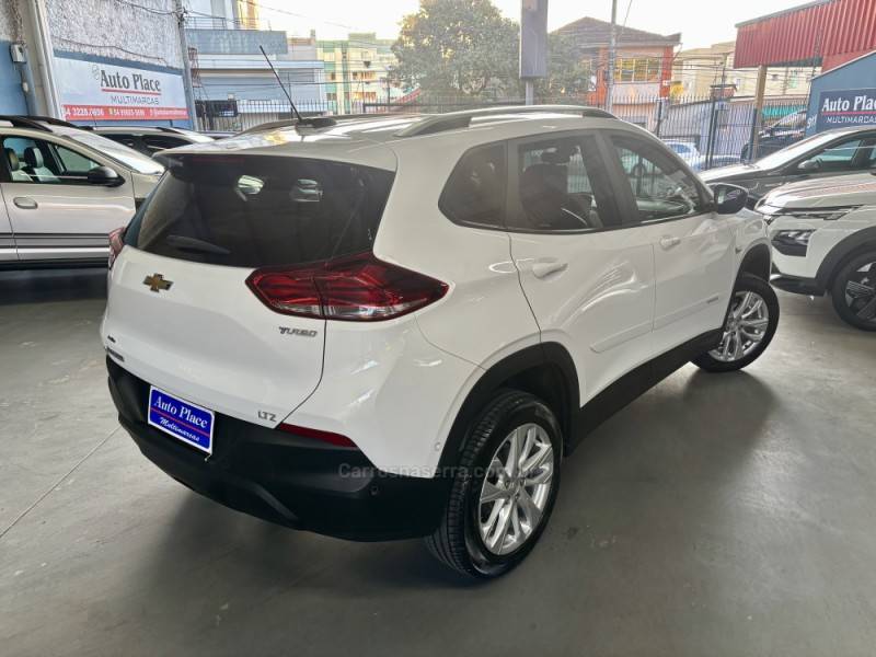 CHEVROLET - TRACKER - 2020/2021 - Branca - R$ 104.900,00
