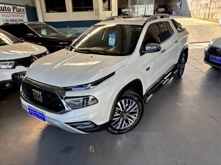 FIAT - TORO - 2024/2025 - Branca - Sob Consulta